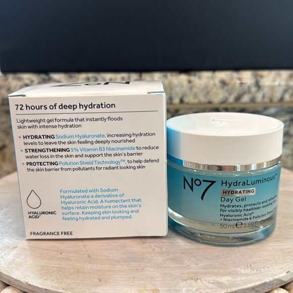 HydraLuminous+ Hydrating Day Gel - Aqua - Picture 2 of 2